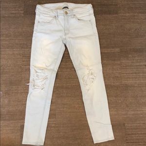 American Eagle Light Wash Distressed Jeans